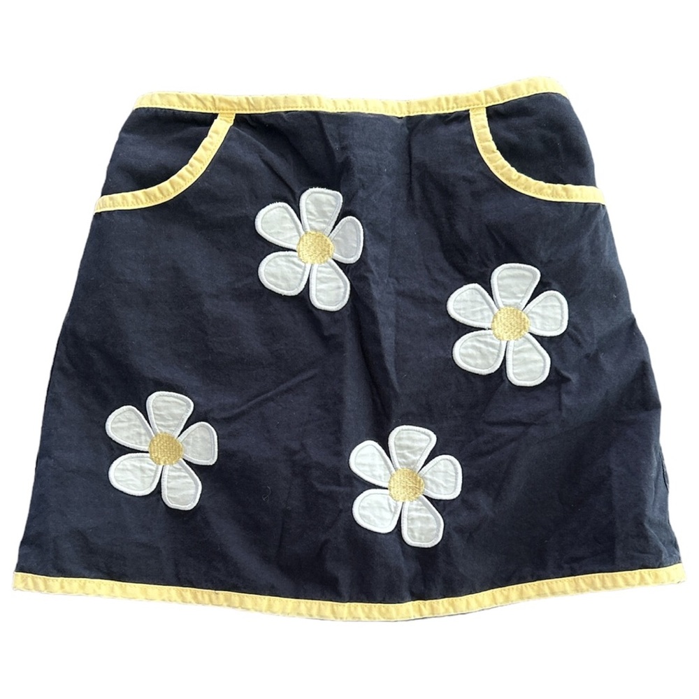 Lands’ End Navy Blue with White Daisies Skirt with Built in Shorts Size 6X